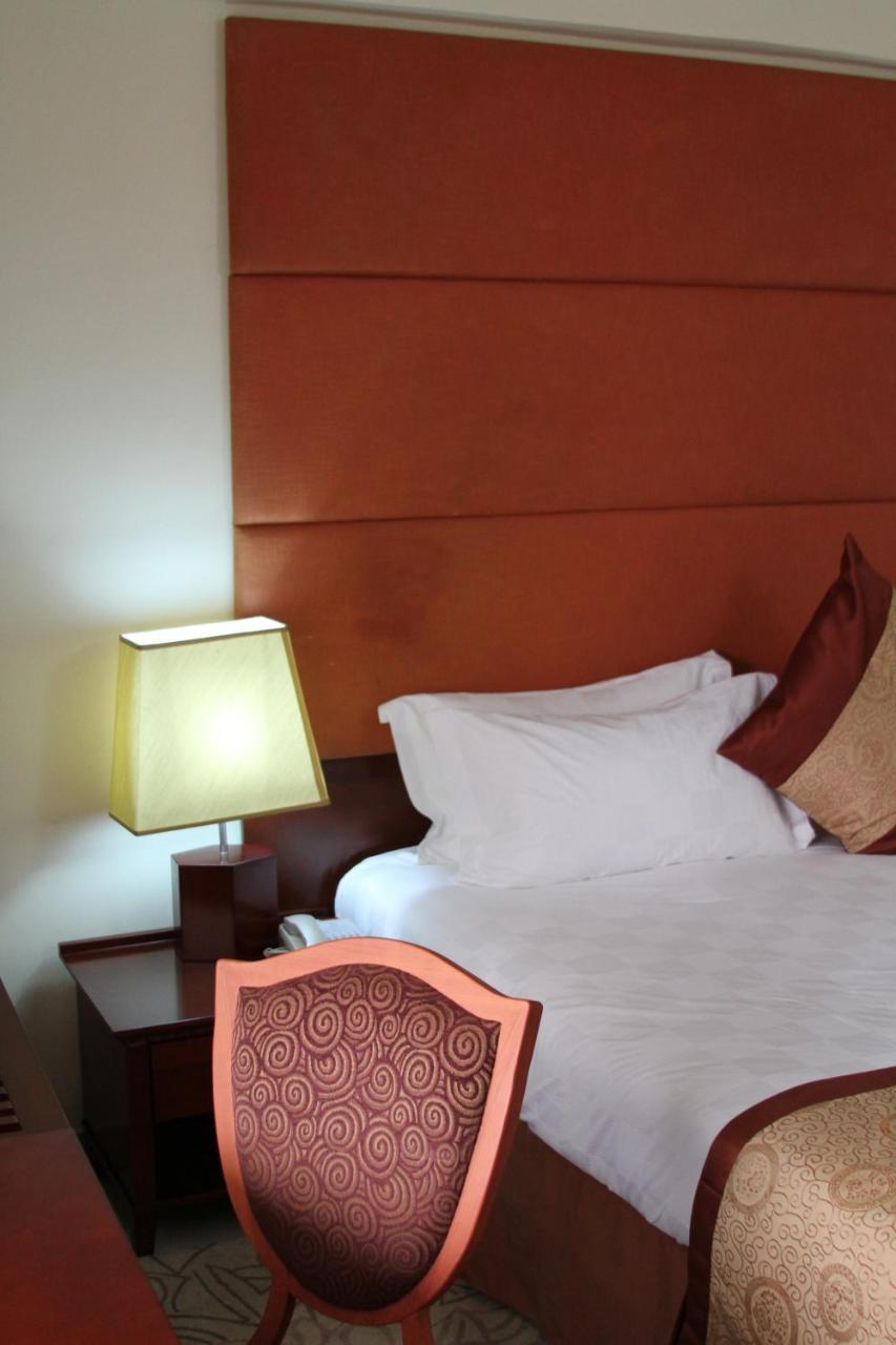 Royal Nick Hotel Lashibi Exterior foto